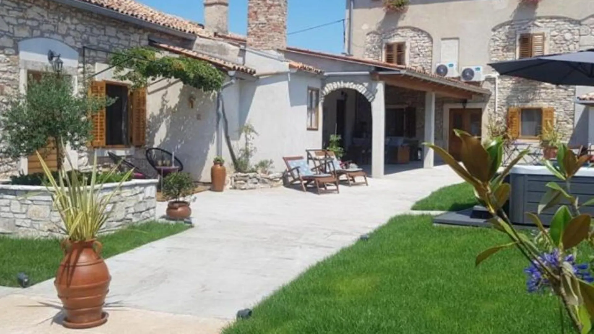 Charming Rooms & Apartments Stelio Marcana